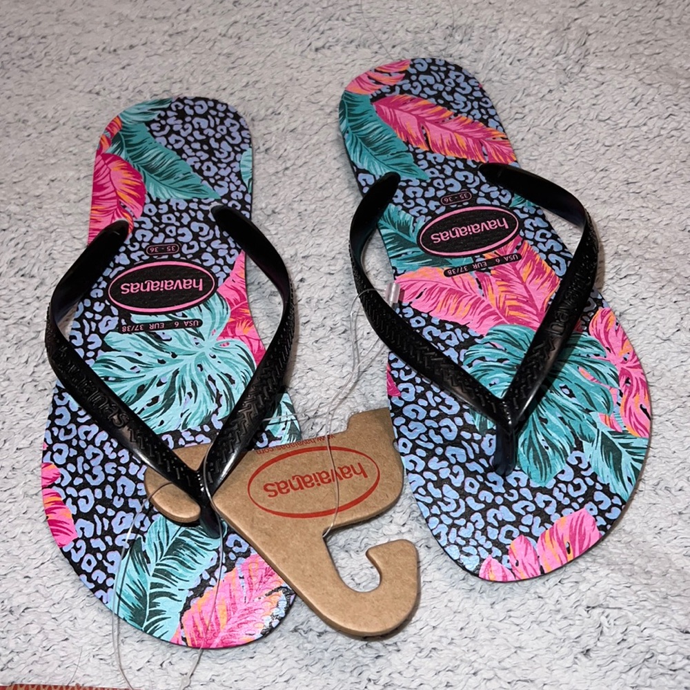 Women's Havaianas NWT , summertime! sandals, flip flops, size 6